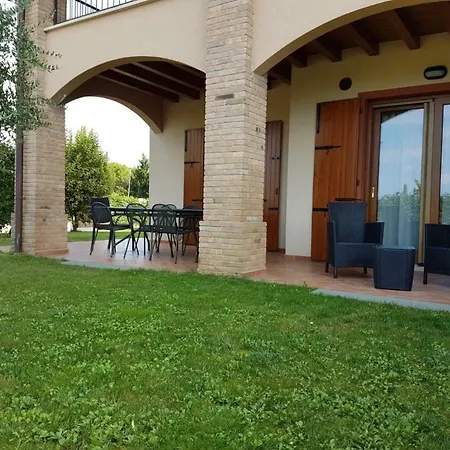 Casa Vacanze You&me Apartment Sirmione